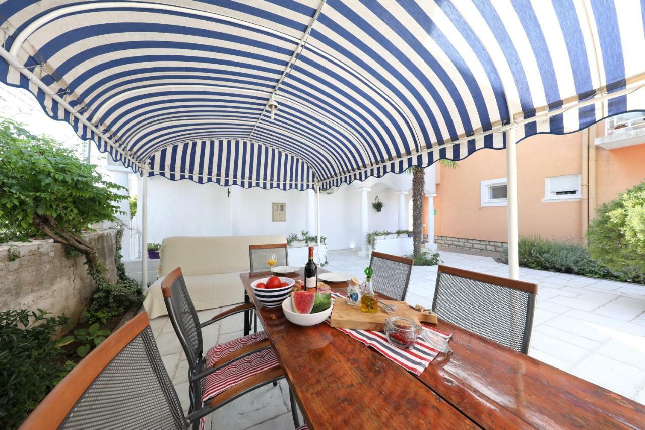 Rooms & Apartments Soline Nuove Biograd Na Moru Exterior foto